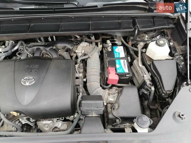 Чорний Тойота Хайлендер, об'ємом двигуна 1.48 л та пробігом 46 тис. км за 44500 $, фото 36 на Automoto.ua