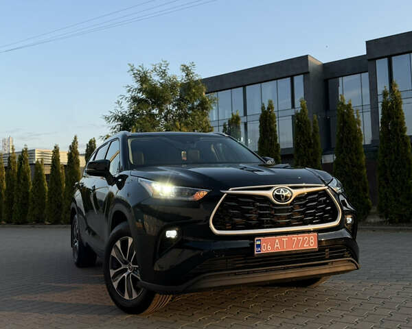 Черный Тойота Хайлендер, объемом двигателя 3.46 л и пробегом 40 тыс. км за 39999 $, фото 2 на Automoto.ua