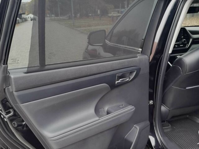 Черный Тойота Хайлендер, объемом двигателя 3.5 л и пробегом 47 тыс. км за 44500 $, фото 11 на Automoto.ua