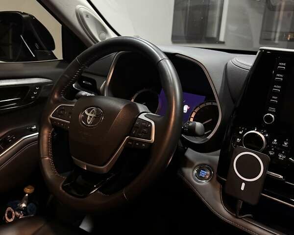 Чорний Тойота Хайлендер, об'ємом двигуна 3.46 л та пробігом 26 тис. км за 57600 $, фото 24 на Automoto.ua