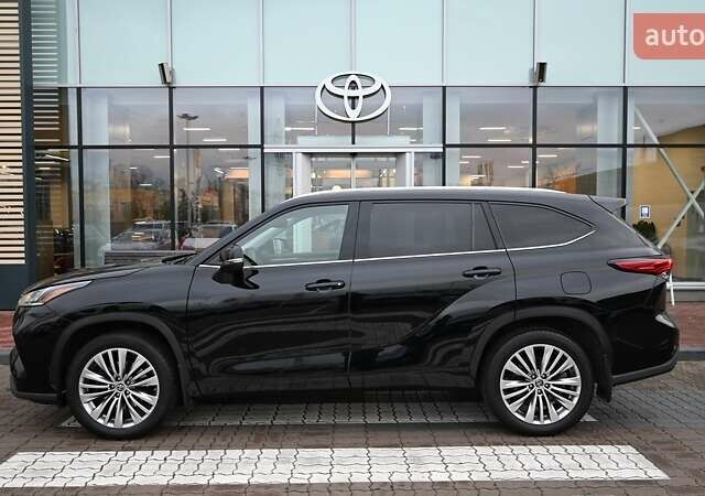 Черный Тойота Хайлендер, объемом двигателя 2.49 л и пробегом 107 тыс. км за 47377 $, фото 2 на Automoto.ua