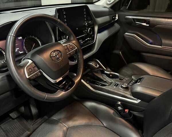 Чорний Тойота Хайлендер, об'ємом двигуна 3.46 л та пробігом 26 тис. км за 57600 $, фото 26 на Automoto.ua