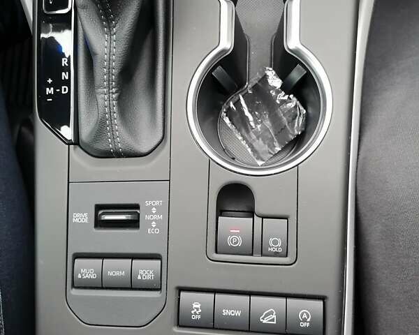 Чорний Тойота Хайлендер, об'ємом двигуна 1.48 л та пробігом 46 тис. км за 44500 $, фото 42 на Automoto.ua