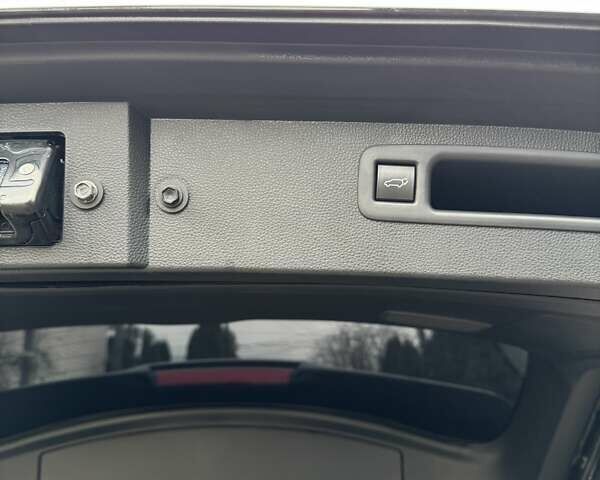 Чорний Тойота Хайлендер, об'ємом двигуна 3.46 л та пробігом 26 тис. км за 57600 $, фото 45 на Automoto.ua