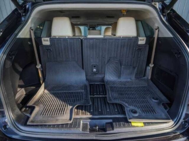 Черный Тойота Хайлендер, объемом двигателя 2.5 л и пробегом 45 тыс. км за 20000 $, фото 18 на Automoto.ua