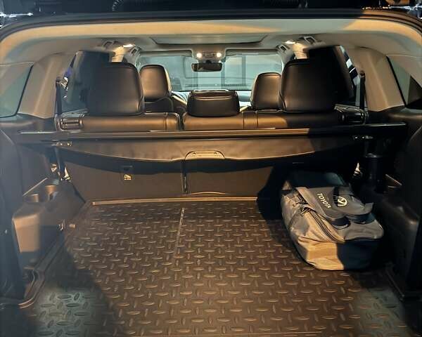 Чорний Тойота Хайлендер, об'ємом двигуна 3.46 л та пробігом 26 тис. км за 57600 $, фото 47 на Automoto.ua