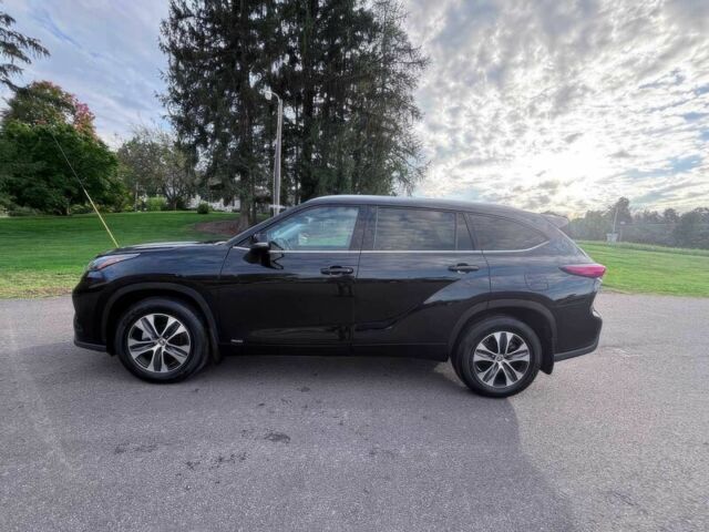 Черный Тойота Хайлендер, объемом двигателя 2.5 л и пробегом 19 тыс. км за 24000 $, фото 3 на Automoto.ua