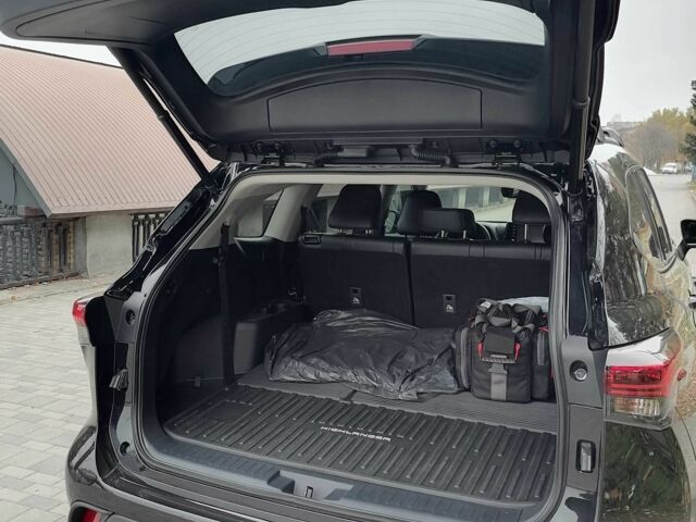 Черный Тойота Хайлендер, объемом двигателя 3.5 л и пробегом 47 тыс. км за 44500 $, фото 12 на Automoto.ua