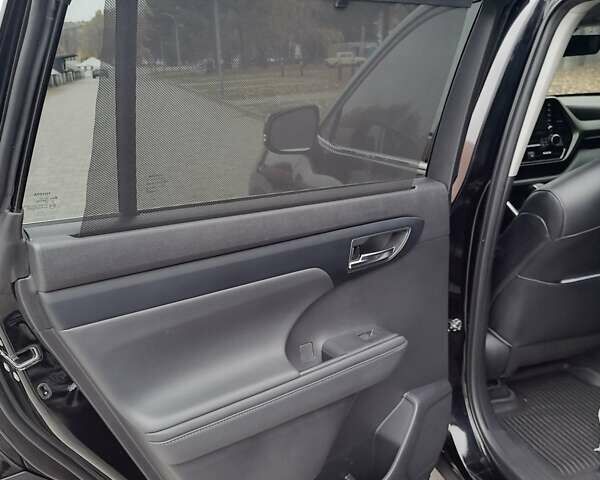 Чорний Тойота Хайлендер, об'ємом двигуна 1.48 л та пробігом 46 тис. км за 44500 $, фото 21 на Automoto.ua