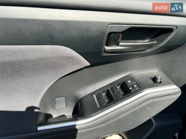 Черный Тойота Хайлендер, объемом двигателя 2.4 л и пробегом 21 тыс. км за 42300 $, фото 7 на Automoto.ua