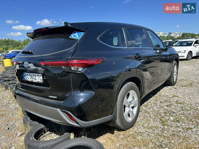 Черный Тойота Хайлендер, объемом двигателя 2.4 л и пробегом 21 тыс. км за 42300 $, фото 3 на Automoto.ua