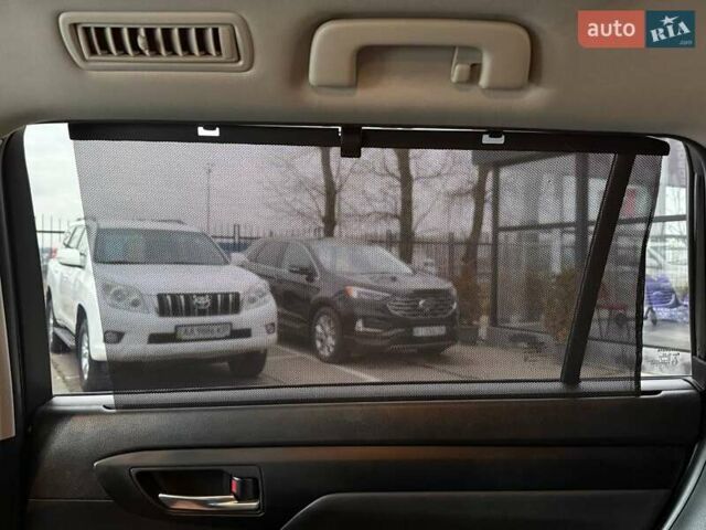 Чорний Тойота Хайлендер, об'ємом двигуна 2.49 л та пробігом 57 тис. км за 58800 $, фото 20 на Automoto.ua