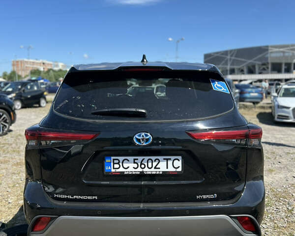 Черный Тойота Хайлендер, объемом двигателя 2.4 л и пробегом 21 тыс. км за 42300 $, фото 4 на Automoto.ua
