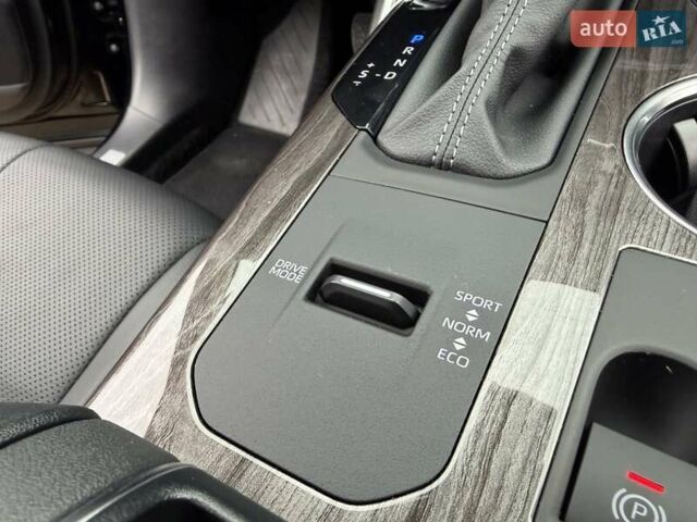 Черный Тойота Хайлендер, объемом двигателя 2.49 л и пробегом 18 тыс. км за 66700 $, фото 38 на Automoto.ua