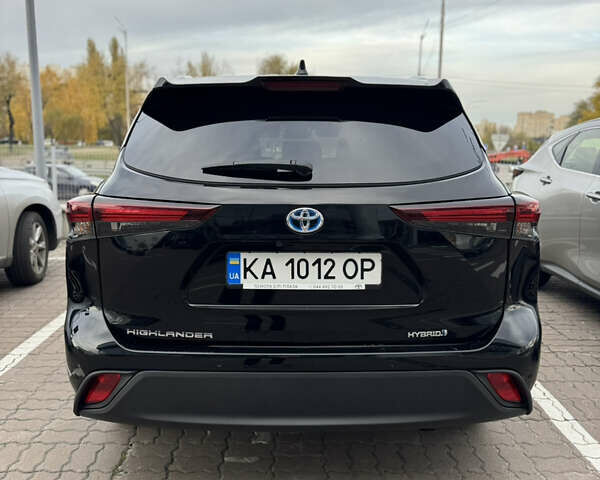 Черный Тойота Хайлендер, объемом двигателя 2.49 л и пробегом 8 тыс. км за 62500 $, фото 2 на Automoto.ua
