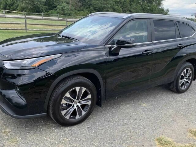 Черный Тойота Хайлендер, объемом двигателя 2.4 л и пробегом 27 тыс. км за 22500 $, фото 2 на Automoto.ua