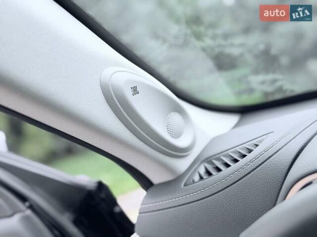 Черный Тойота Хайлендер, объемом двигателя 2.49 л и пробегом 18 тыс. км за 66700 $, фото 58 на Automoto.ua