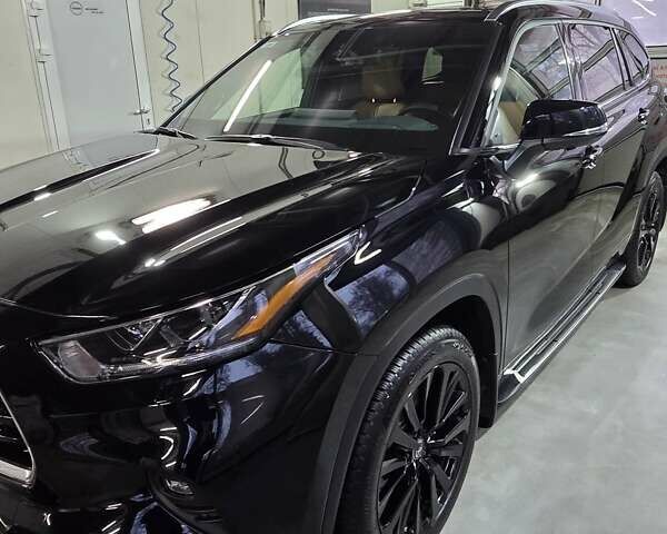 Черный Тойота Хайлендер, объемом двигателя 2.49 л и пробегом 5 тыс. км за 72222 $, фото 2 на Automoto.ua