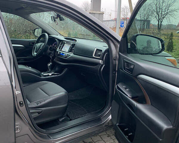 Коричневый Тойота Хайлендер, объемом двигателя 3.46 л и пробегом 189 тыс. км за 17999 $, фото 17 на Automoto.ua