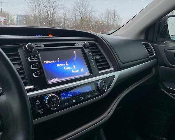 Коричневый Тойота Хайлендер, объемом двигателя 3.46 л и пробегом 189 тыс. км за 17999 $, фото 4 на Automoto.ua