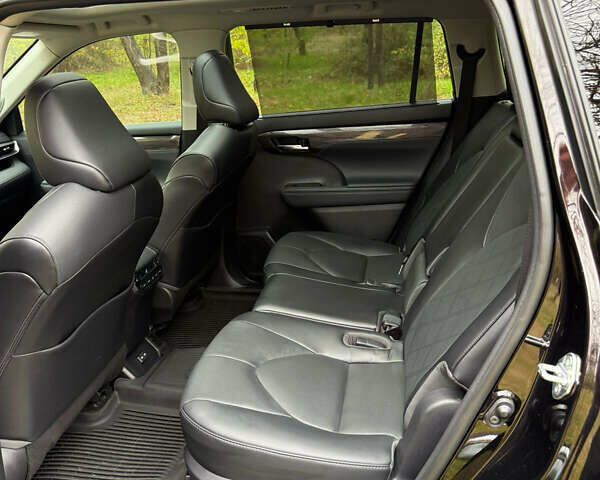 Тойота Хайлендер 2022 в Днепре (Днепропетровске) на Automoto.ua Коричневый Тойота Хайлендер, объемом двигателя 3.46 л и пробегом 41 тыс. км за 52700 $, фото 9 на Automoto.ua