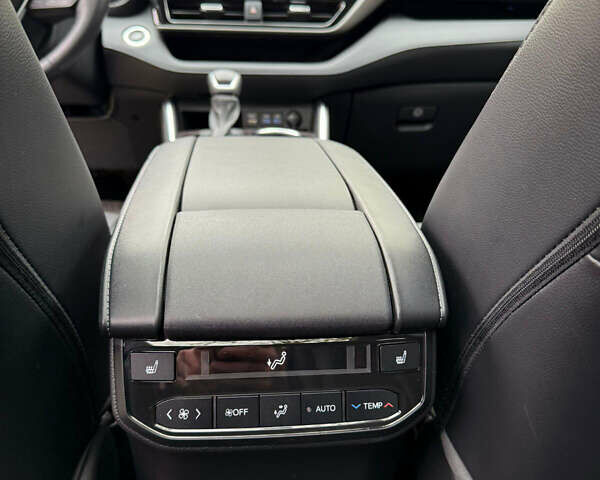 Тойота Хайлендер 2022 в Днепре (Днепропетровске) на Automoto.ua Коричневый Тойота Хайлендер, объемом двигателя 3.46 л и пробегом 41 тыс. км за 52700 $, фото 8 на Automoto.ua