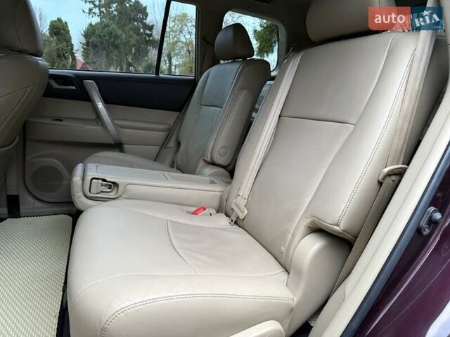 Червоний Тойота Хайлендер, об'ємом двигуна 3.5 л та пробігом 229 тис. км за 15500 $, фото 42 на Automoto.ua