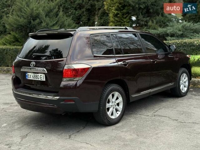 Червоний Тойота Хайлендер, об'ємом двигуна 3.5 л та пробігом 229 тис. км за 15500 $, фото 16 на Automoto.ua