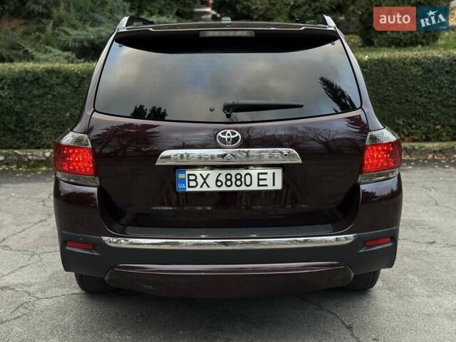 Червоний Тойота Хайлендер, об'ємом двигуна 3.5 л та пробігом 229 тис. км за 15500 $, фото 15 на Automoto.ua