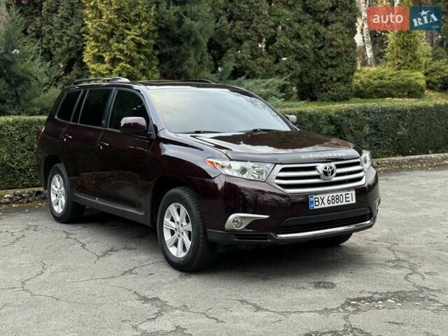 Червоний Тойота Хайлендер, об'ємом двигуна 3.5 л та пробігом 229 тис. км за 15500 $, фото 1 на Automoto.ua