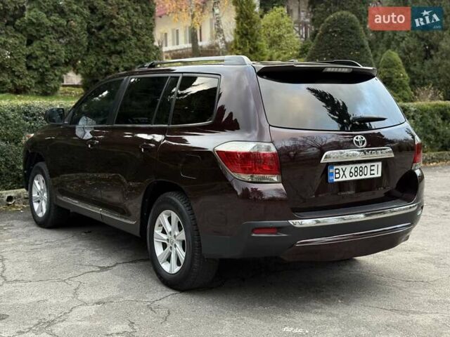 Червоний Тойота Хайлендер, об'ємом двигуна 3.5 л та пробігом 229 тис. км за 15500 $, фото 11 на Automoto.ua
