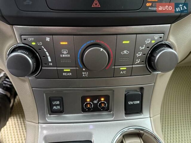 Червоний Тойота Хайлендер, об'ємом двигуна 3.5 л та пробігом 229 тис. км за 15500 $, фото 36 на Automoto.ua