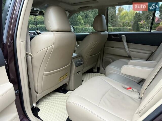 Червоний Тойота Хайлендер, об'ємом двигуна 3.5 л та пробігом 229 тис. км за 15500 $, фото 38 на Automoto.ua