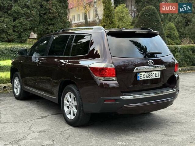Червоний Тойота Хайлендер, об'ємом двигуна 3.5 л та пробігом 229 тис. км за 15500 $, фото 14 на Automoto.ua