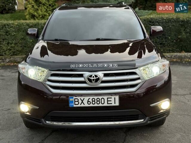 Червоний Тойота Хайлендер, об'ємом двигуна 3.5 л та пробігом 229 тис. км за 15500 $, фото 8 на Automoto.ua