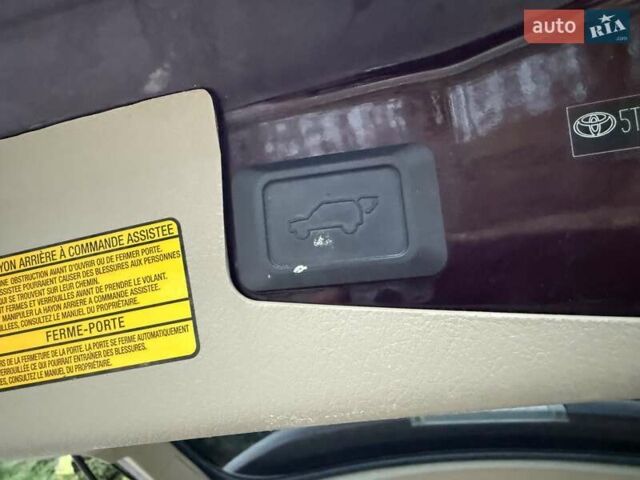 Червоний Тойота Хайлендер, об'ємом двигуна 3.5 л та пробігом 229 тис. км за 15500 $, фото 55 на Automoto.ua