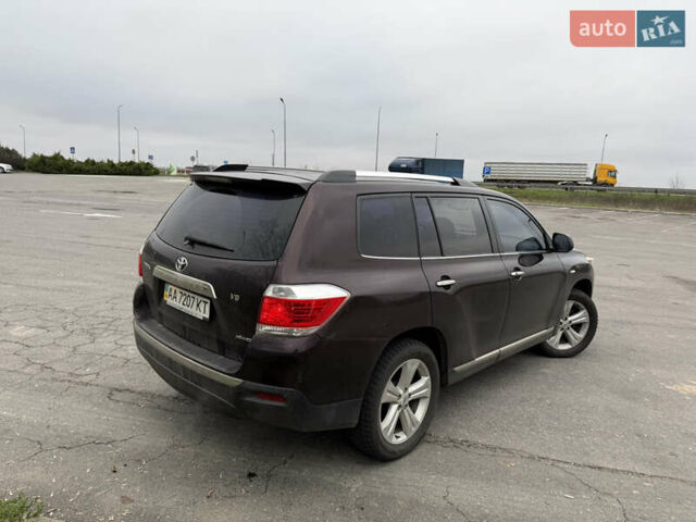 Красный Тойота Хайлендер, объемом двигателя 3.46 л и пробегом 212 тыс. км за 16500 $, фото 5 на Automoto.ua