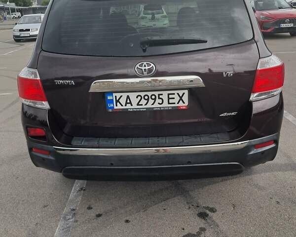 Красный Тойота Хайлендер, объемом двигателя 3.46 л и пробегом 263 тыс. км за 16500 $, фото 17 на Automoto.ua