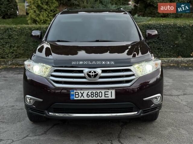 Червоний Тойота Хайлендер, об'ємом двигуна 3.5 л та пробігом 229 тис. км за 15500 $, фото 6 на Automoto.ua