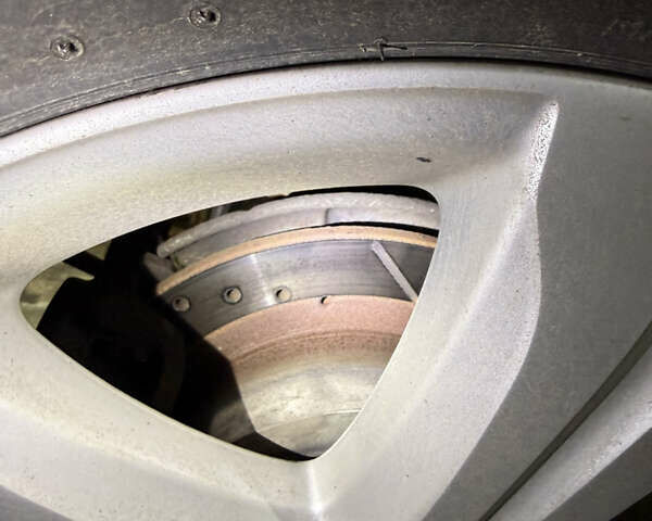 Красный Тойота Хайлендер, объемом двигателя 3.46 л и пробегом 212 тыс. км за 16500 $, фото 14 на Automoto.ua