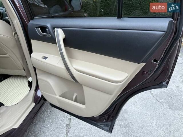 Червоний Тойота Хайлендер, об'ємом двигуна 3.5 л та пробігом 229 тис. км за 15500 $, фото 44 на Automoto.ua