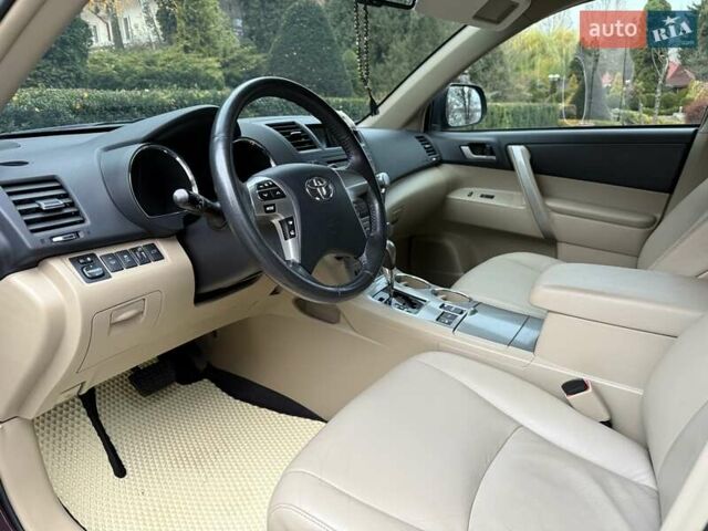 Червоний Тойота Хайлендер, об'ємом двигуна 3.5 л та пробігом 229 тис. км за 15500 $, фото 27 на Automoto.ua