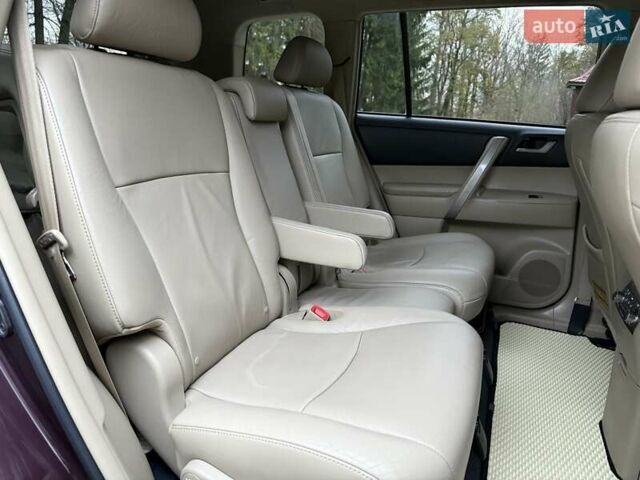 Червоний Тойота Хайлендер, об'ємом двигуна 3.5 л та пробігом 229 тис. км за 15500 $, фото 48 на Automoto.ua