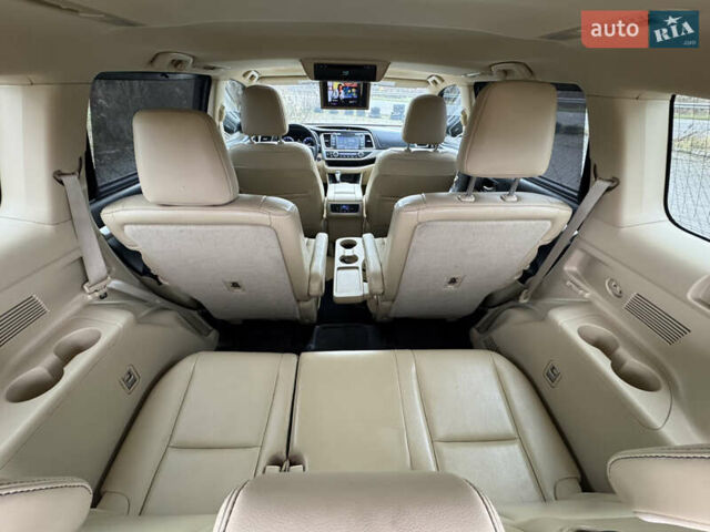 Красный Тойота Хайлендер, объемом двигателя 3.49 л и пробегом 224 тыс. км за 17300 $, фото 35 на Automoto.ua