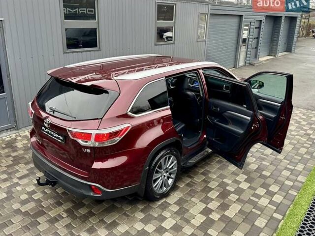 Красный Тойота Хайлендер, объемом двигателя 3.5 л и пробегом 205 тыс. км за 21900 $, фото 50 на Automoto.ua