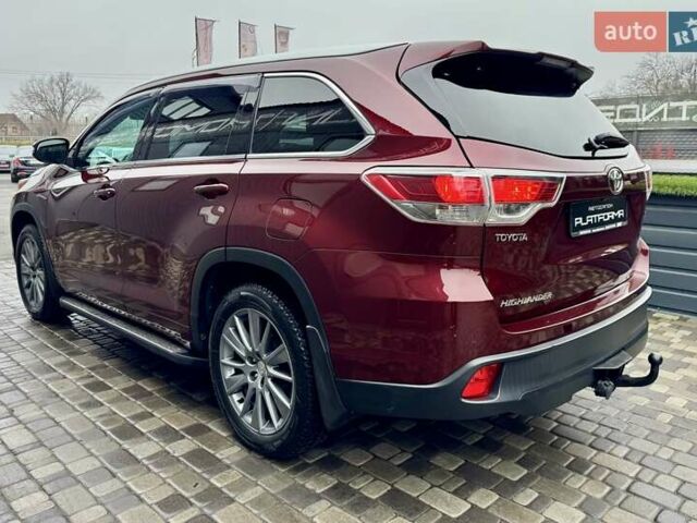 Красный Тойота Хайлендер, объемом двигателя 3.5 л и пробегом 205 тыс. км за 21900 $, фото 6 на Automoto.ua