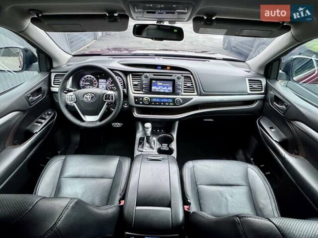 Красный Тойота Хайлендер, объемом двигателя 3.5 л и пробегом 205 тыс. км за 21900 $, фото 30 на Automoto.ua