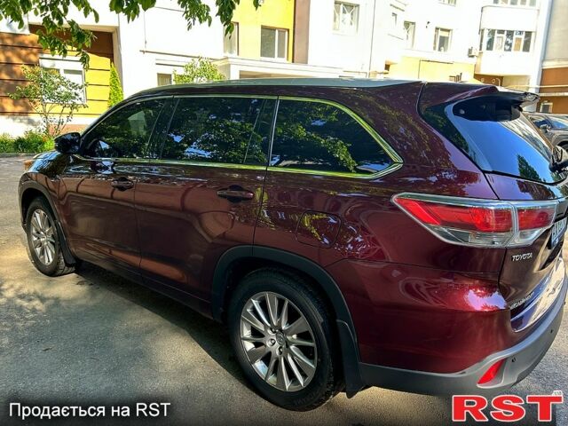 Красный Тойота Хайлендер, объемом двигателя 3.5 л и пробегом 215 тыс. км за 21000 $, фото 3 на Automoto.ua
