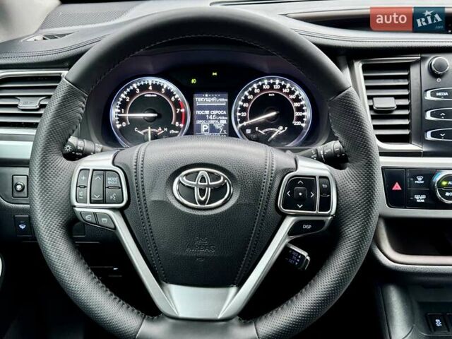 Красный Тойота Хайлендер, объемом двигателя 3.5 л и пробегом 205 тыс. км за 21900 $, фото 34 на Automoto.ua