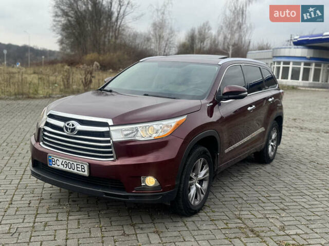 Красный Тойота Хайлендер, объемом двигателя 3.49 л и пробегом 224 тыс. км за 17300 $, фото 1 на Automoto.ua